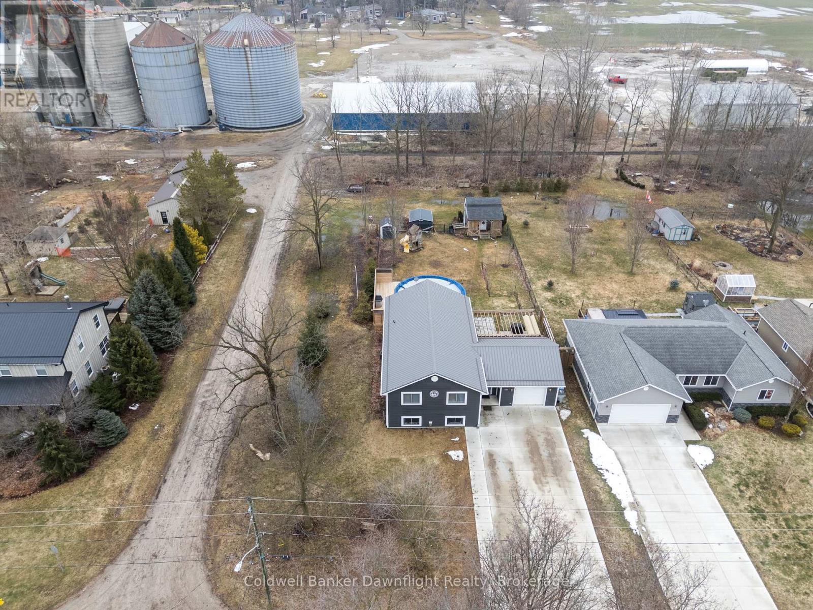 Single Family House Raised bungalow for Sale in  MILL STREET North Middlesex (Parkhill) 