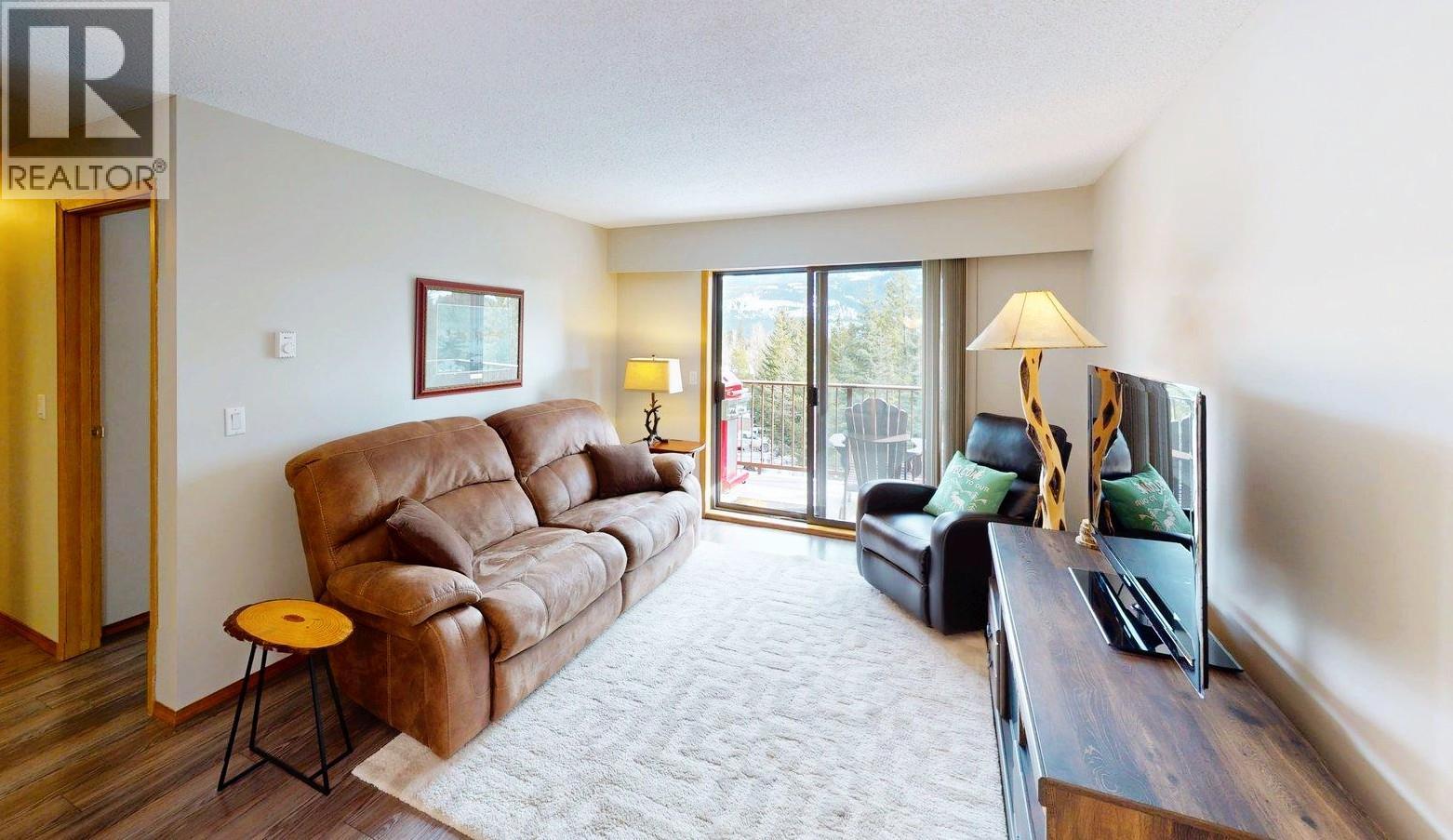 311 93 DEERBORNE Drive, Elkford