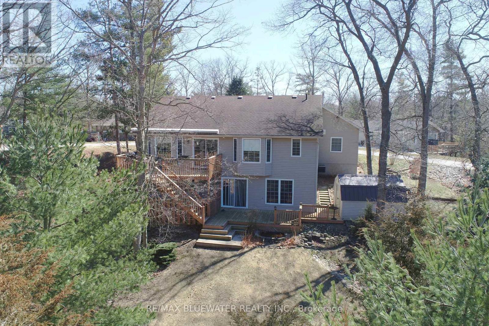 8 – 9826 NORTHVILLE CRESCENT, Lambton Shores, Ontario
