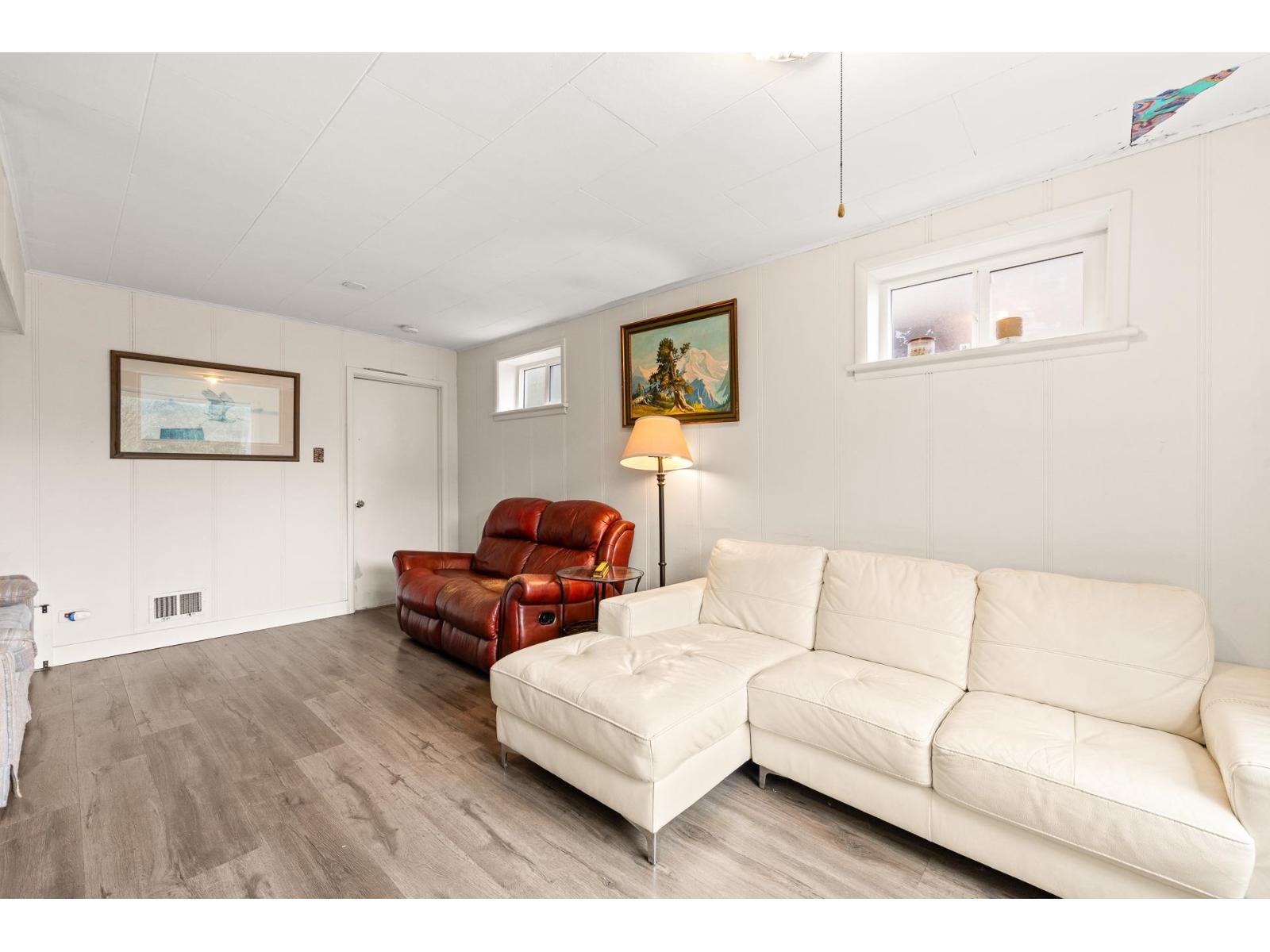 14878 BUENA VISTA AVENUE, White Rock