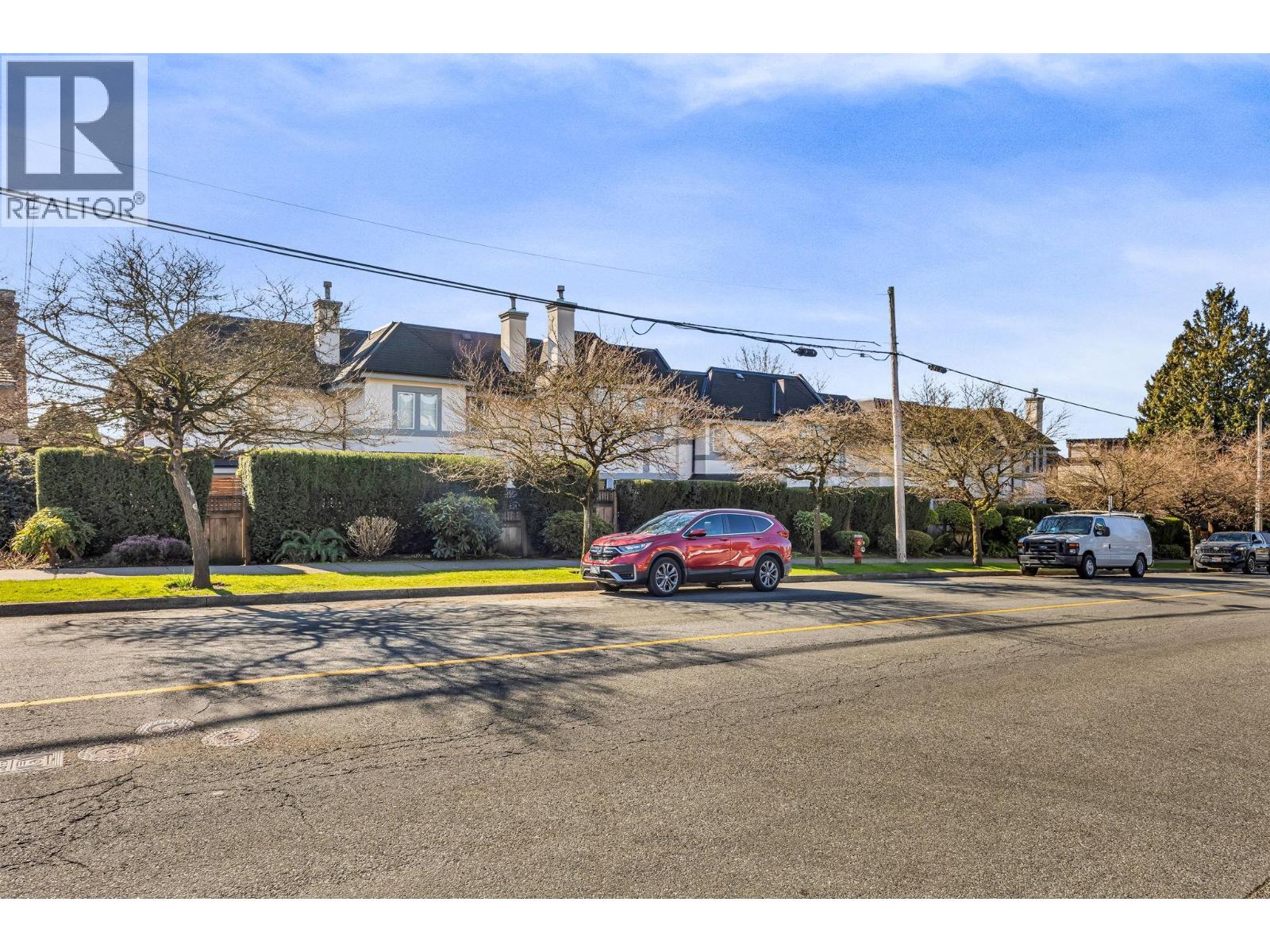 103 245 W 15TH STREET, North Vancouver