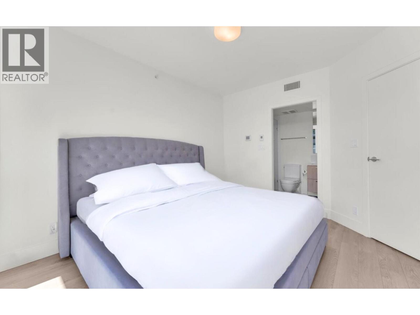 405 680 SEYLYNN CRESCENT, North Vancouver
