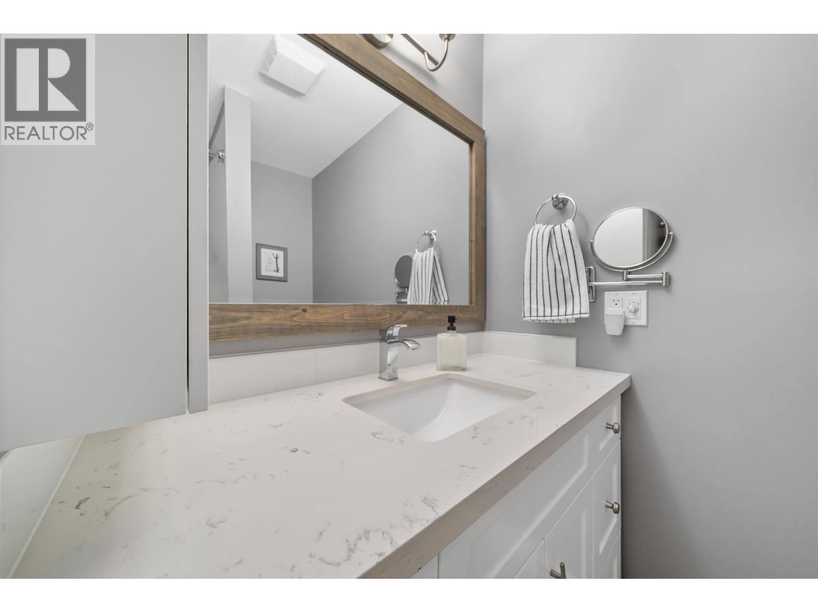 1663 ROBERTSON AVENUE, Port Coquitlam