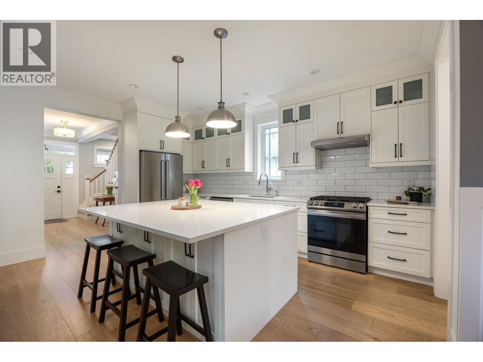 220 SIXTH AVENUE, New Westminster