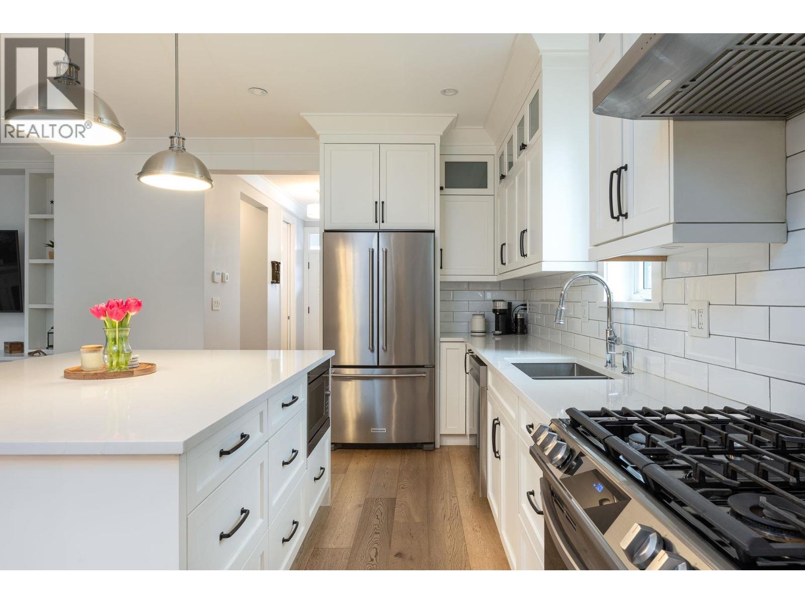 220 SIXTH AVENUE, New Westminster