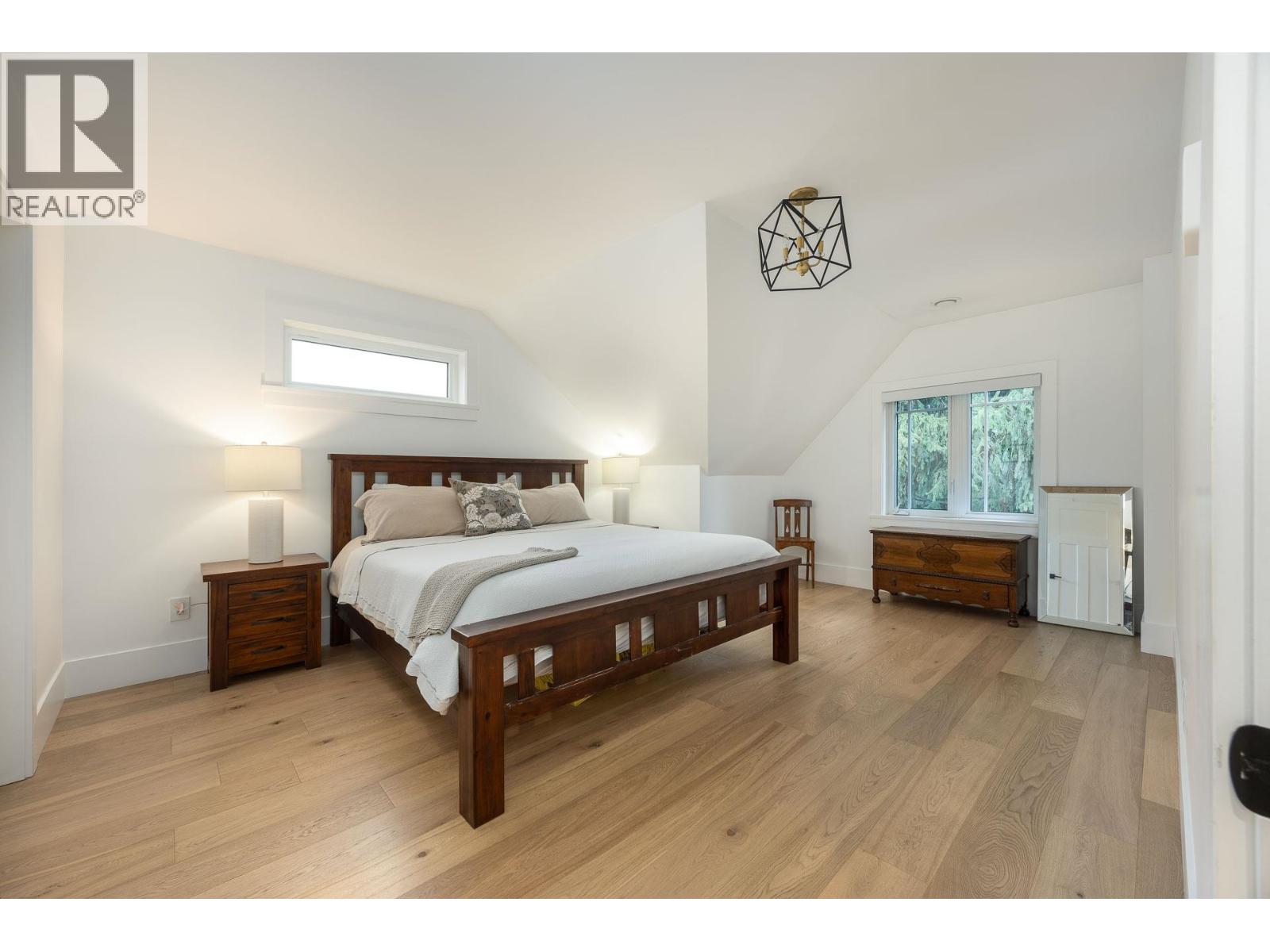 220 SIXTH AVENUE, New Westminster