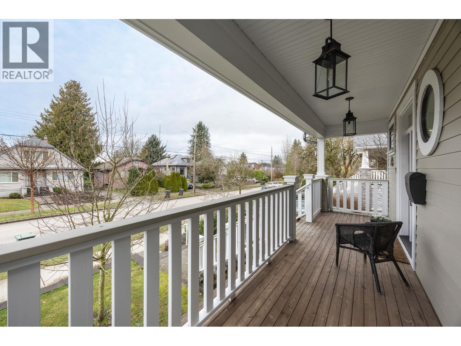 220 SIXTH AVENUE, New Westminster