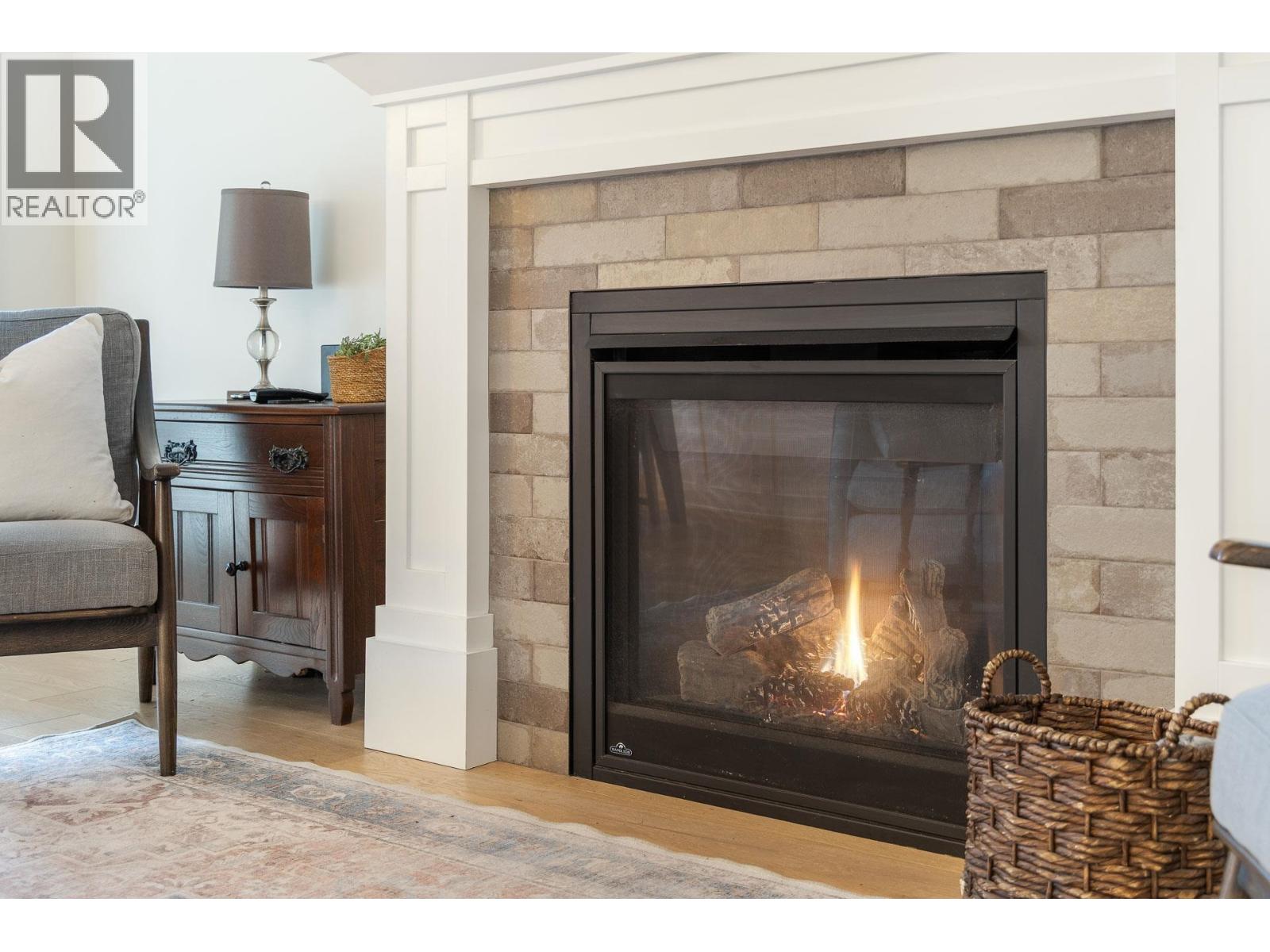 220 SIXTH AVENUE, New Westminster