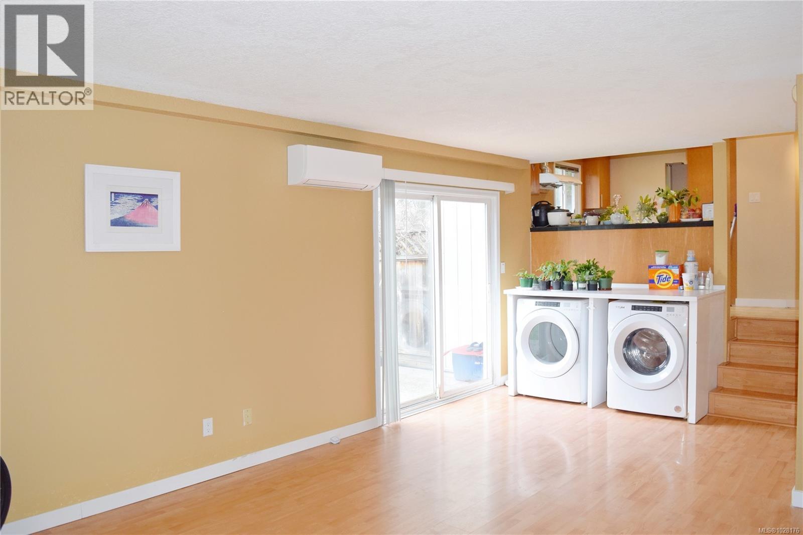 4091 DAWNVIEW CRES - 10