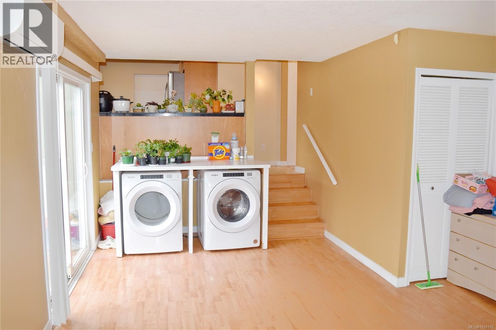 4091 DAWNVIEW CRES - 9