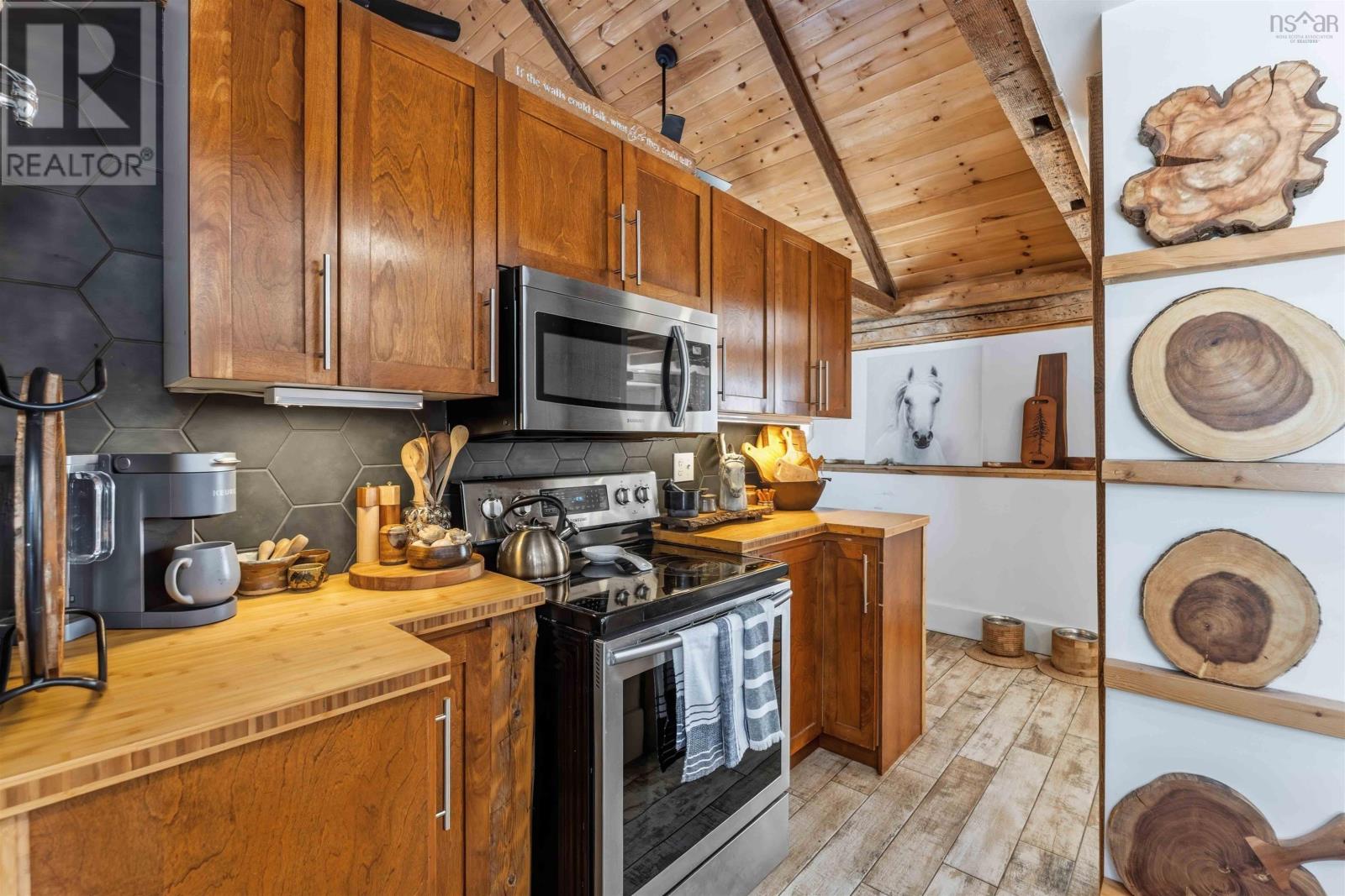 Property 14 of 50 of 89 Bridge Street