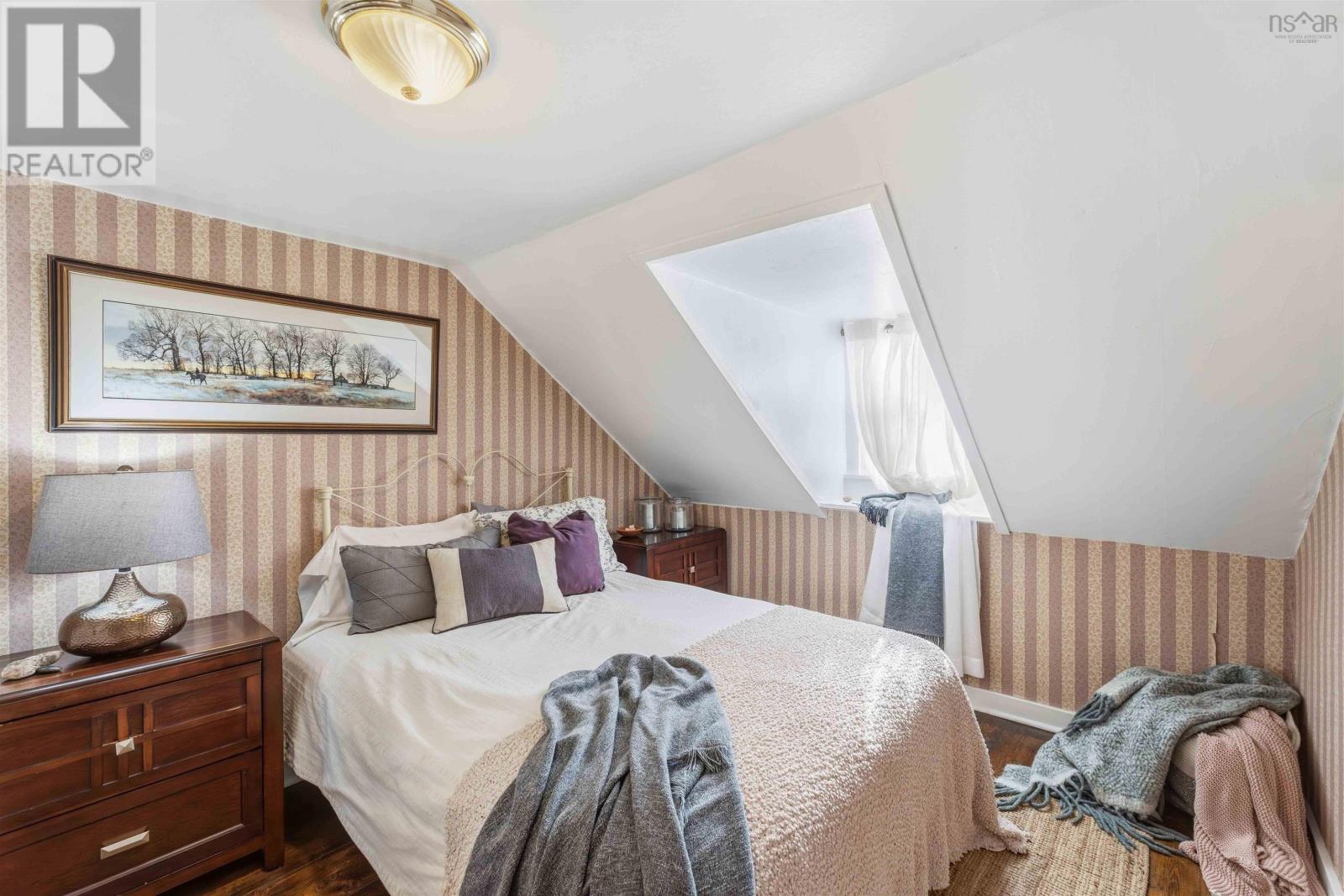 Property 34 of 50 of 89 Bridge Street