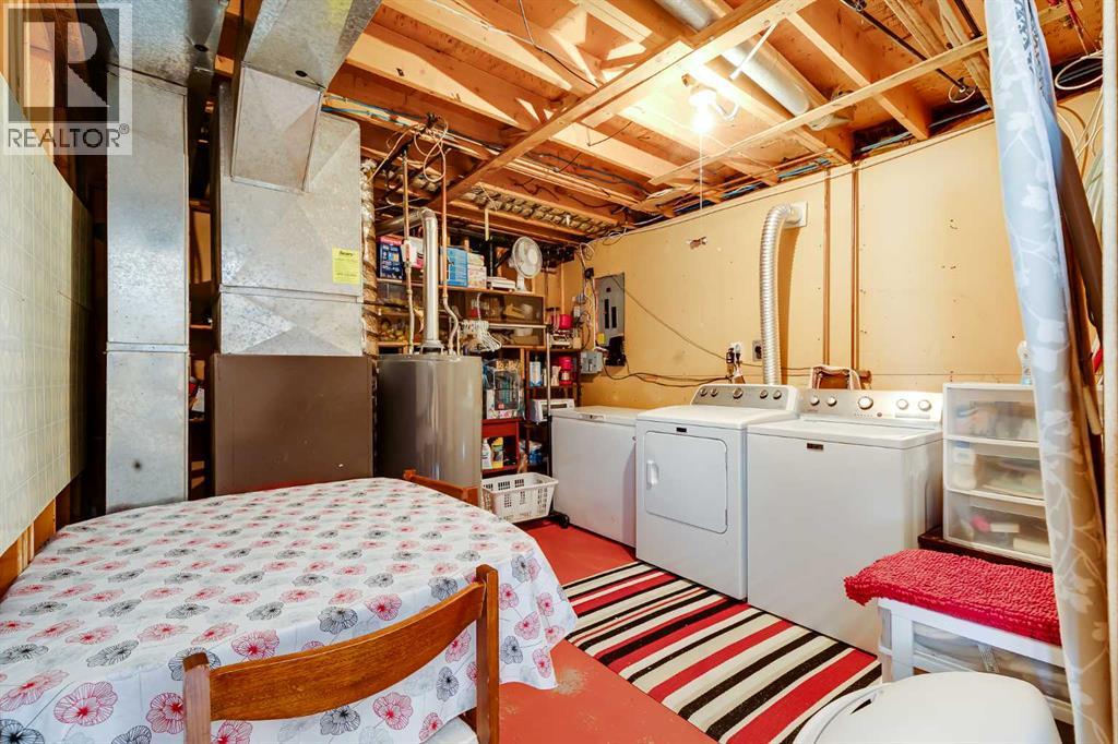 Single Family House Bi-level for Sale in  Bedwood Bay NE Beddington Heights Calgary 