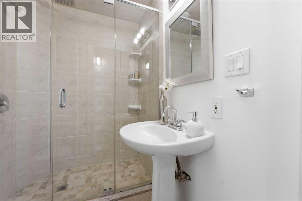 Single Family House Bungalow for Sale in  Glenmount Drive SW Glendale Calgary 