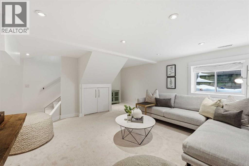 Single Family House Bungalow for Sale in  Glenmount Drive SW Glendale Calgary 