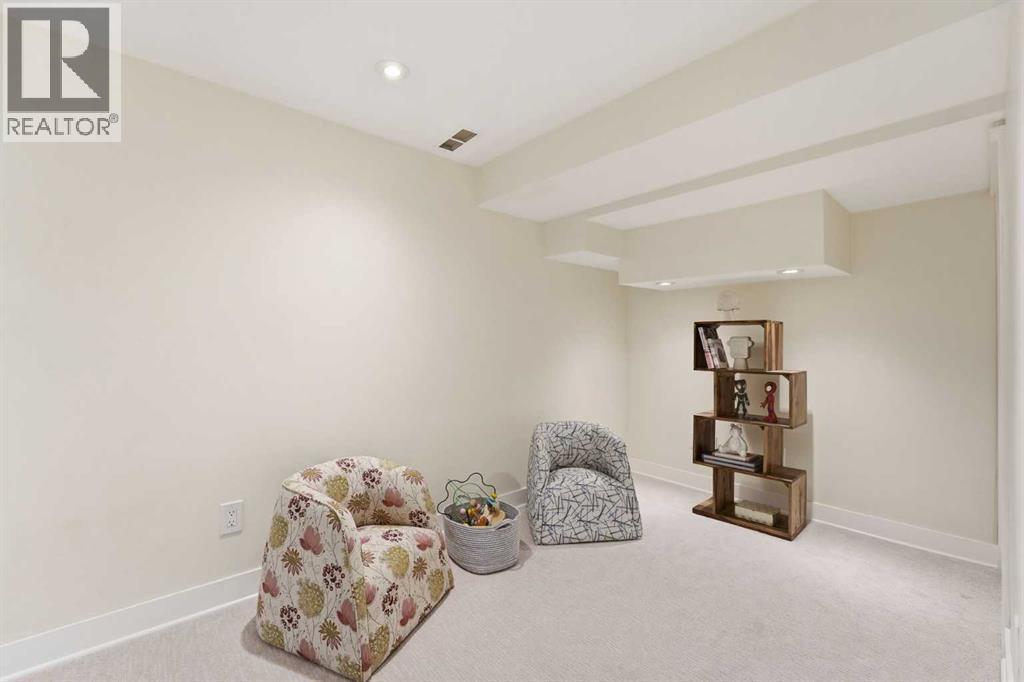 Single Family House Bungalow for Sale in  Glenmount Drive SW Glendale Calgary 