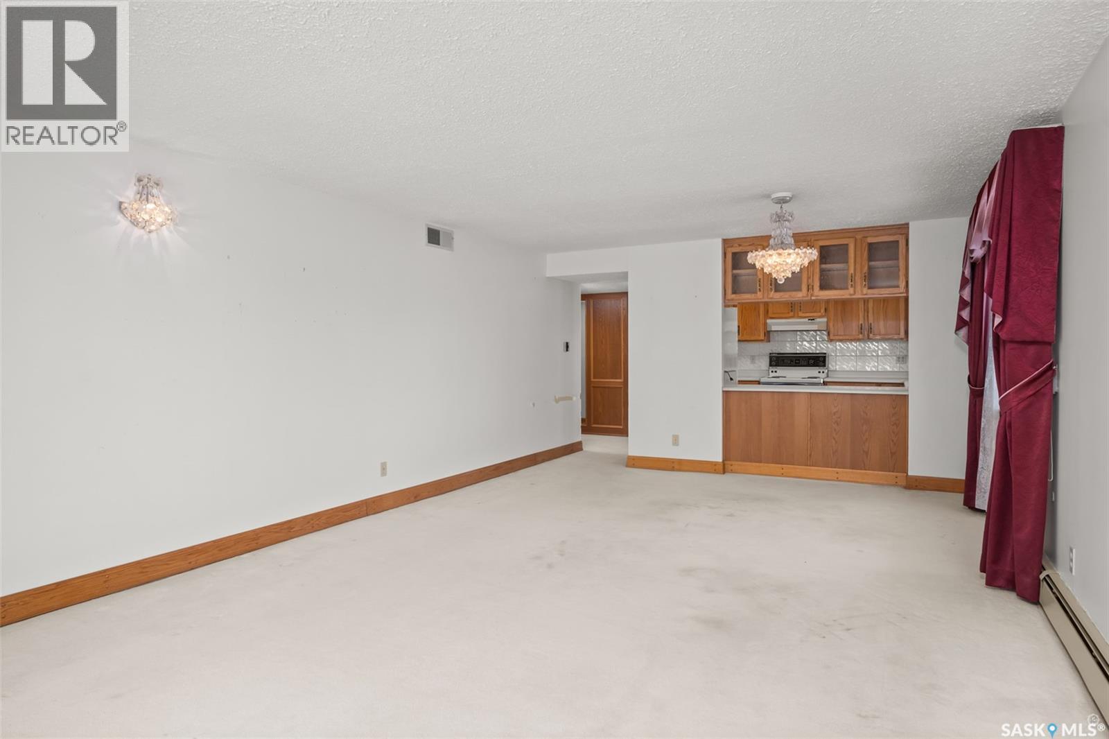 #4A 516 RIVER STREET E - 12