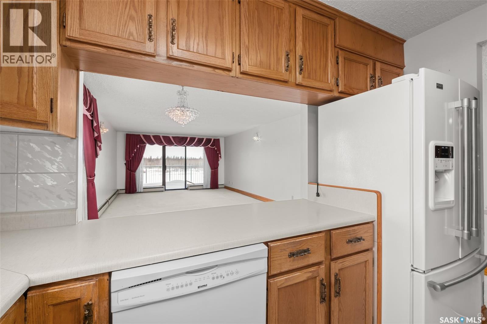#4A 516 RIVER STREET E - 17