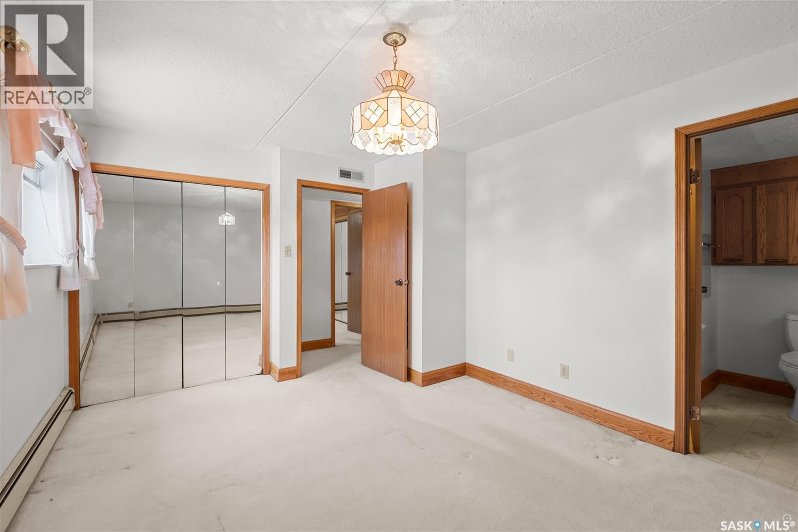 #4A 516 RIVER STREET E - 20