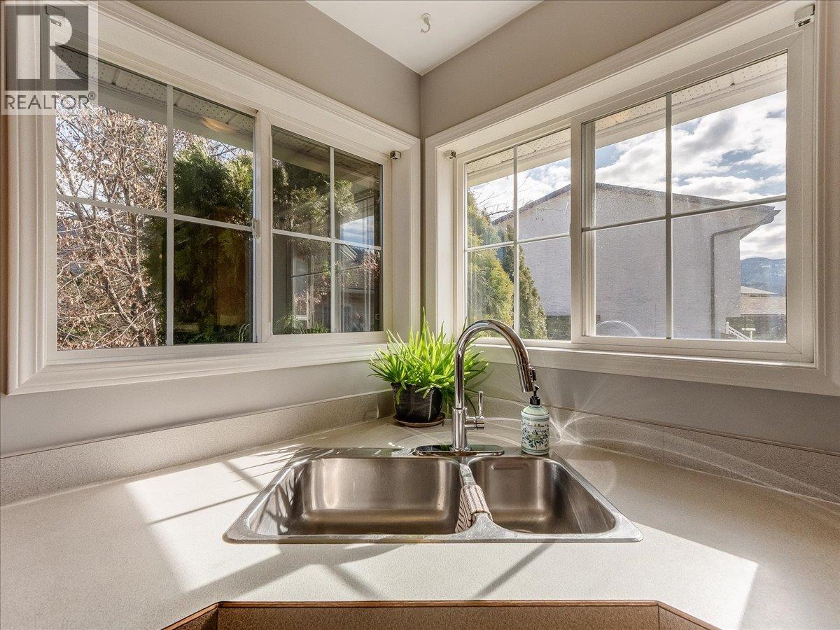 1931 Meadowlark Drive, Fruitvale