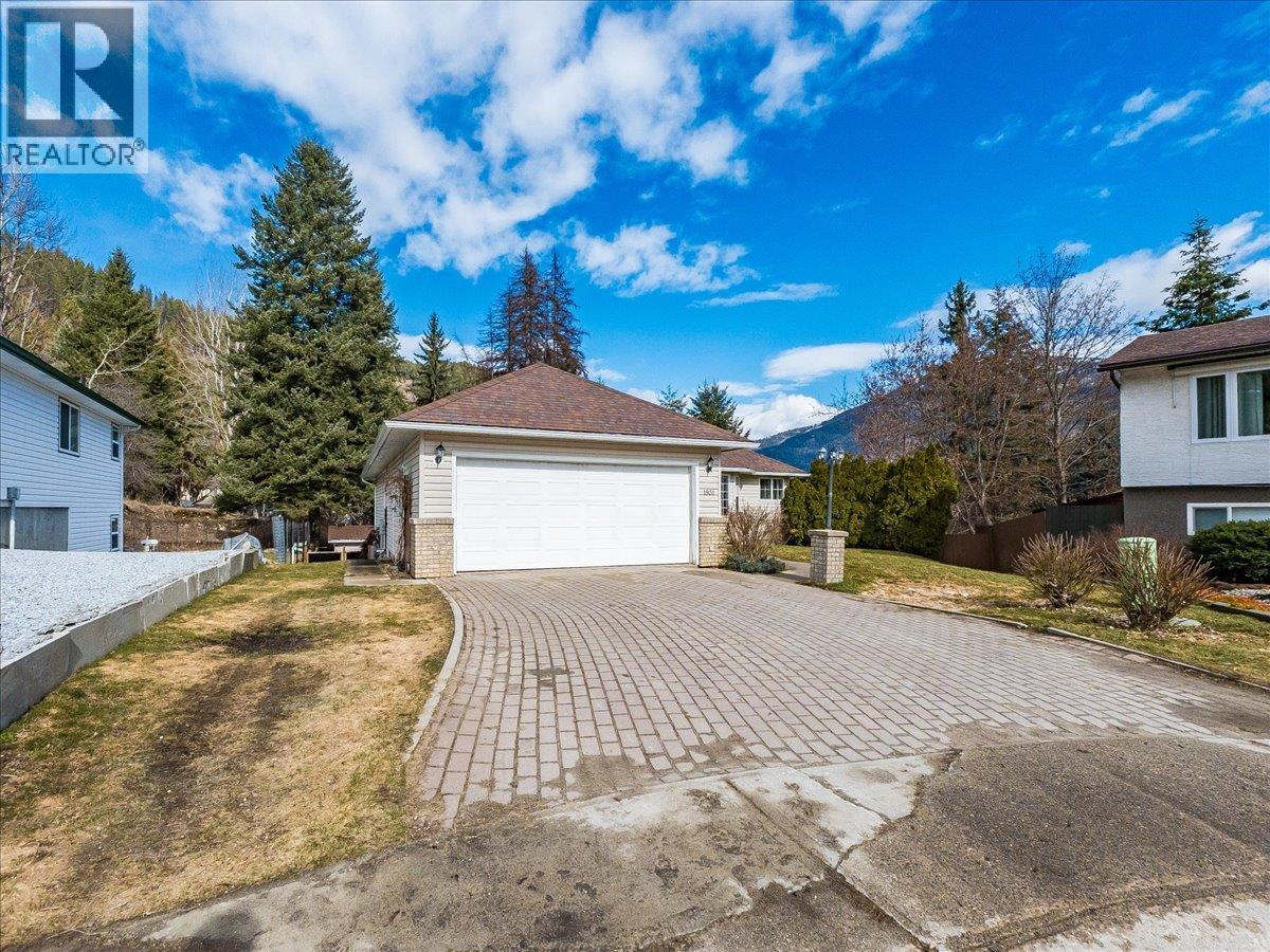 1931 Meadowlark Drive, Fruitvale