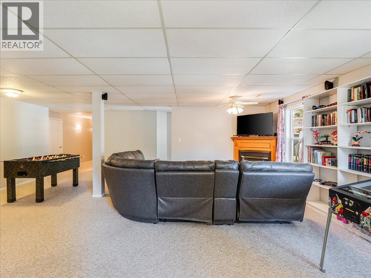 1931 Meadowlark Drive, Fruitvale