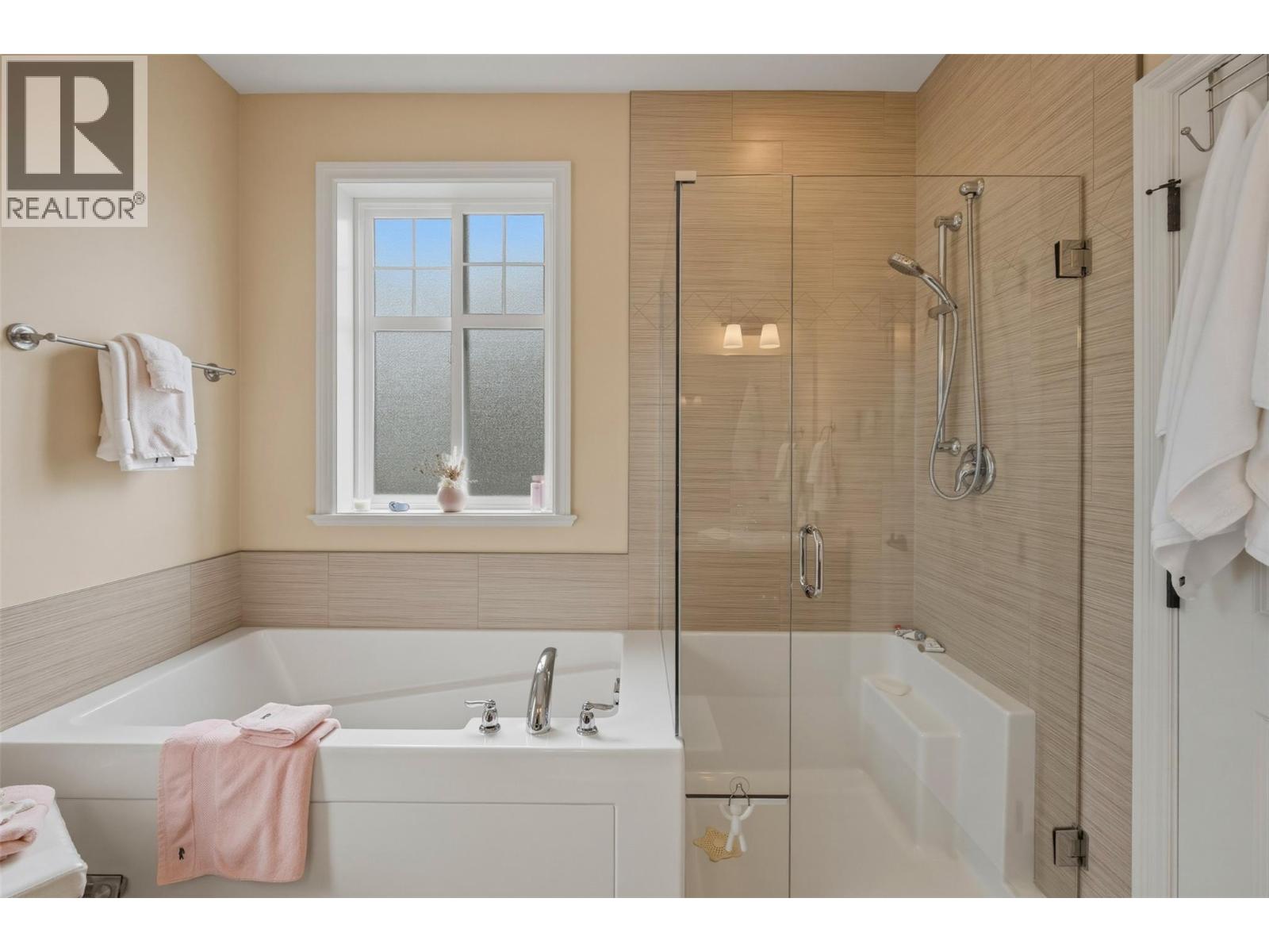 2450 Radio Tower Road Unit# 187, Oliver