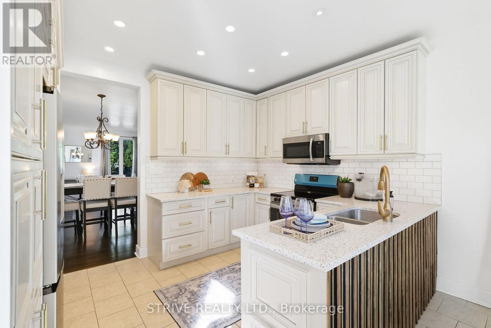 165 BAYSHORE DRIVE - 11