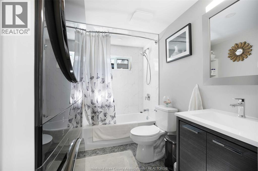 20 BONITA, Windsor, Ontario, N8W2B5 — Photo 27