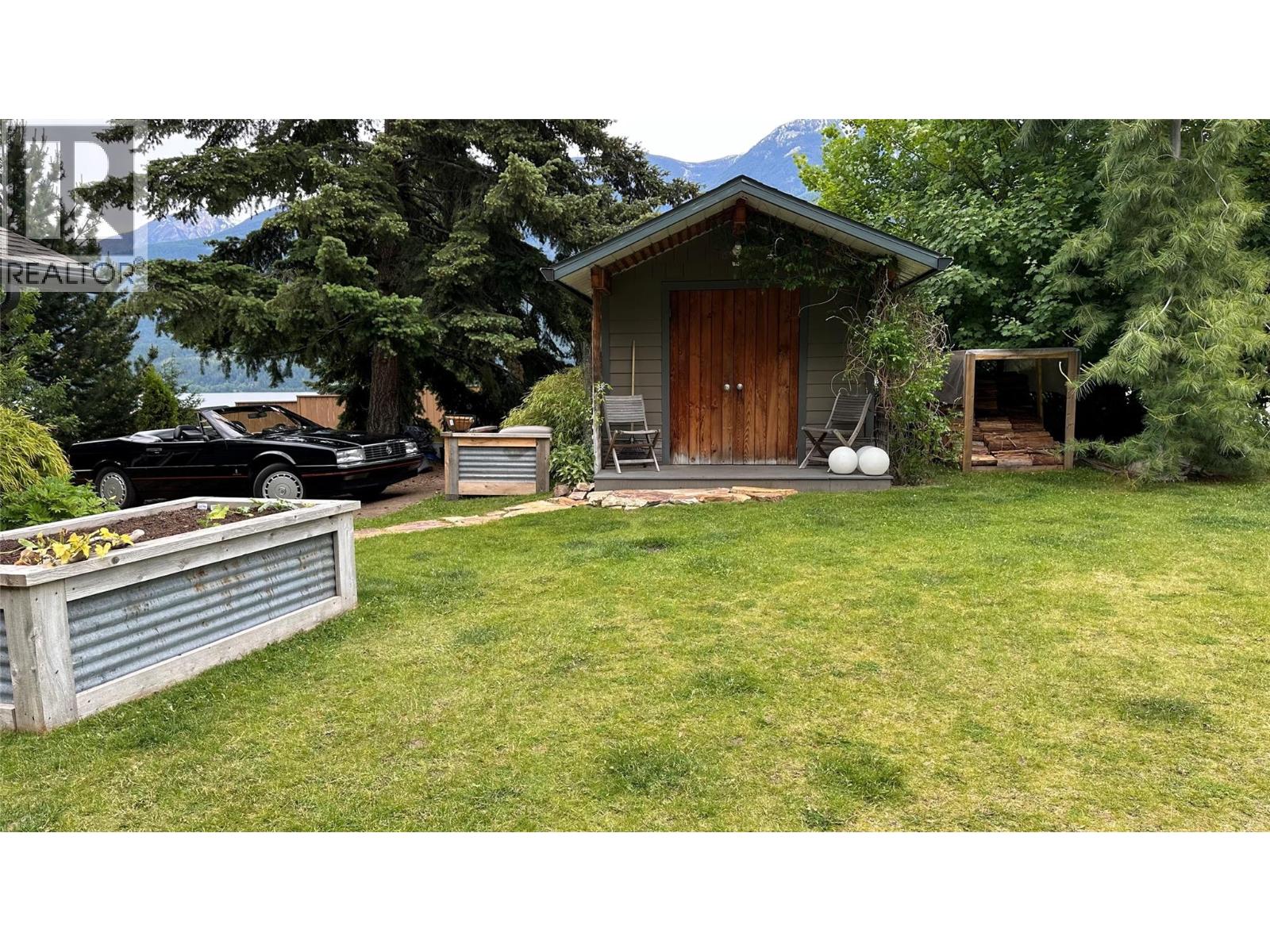 605 Sixth Avenue, Lardeau