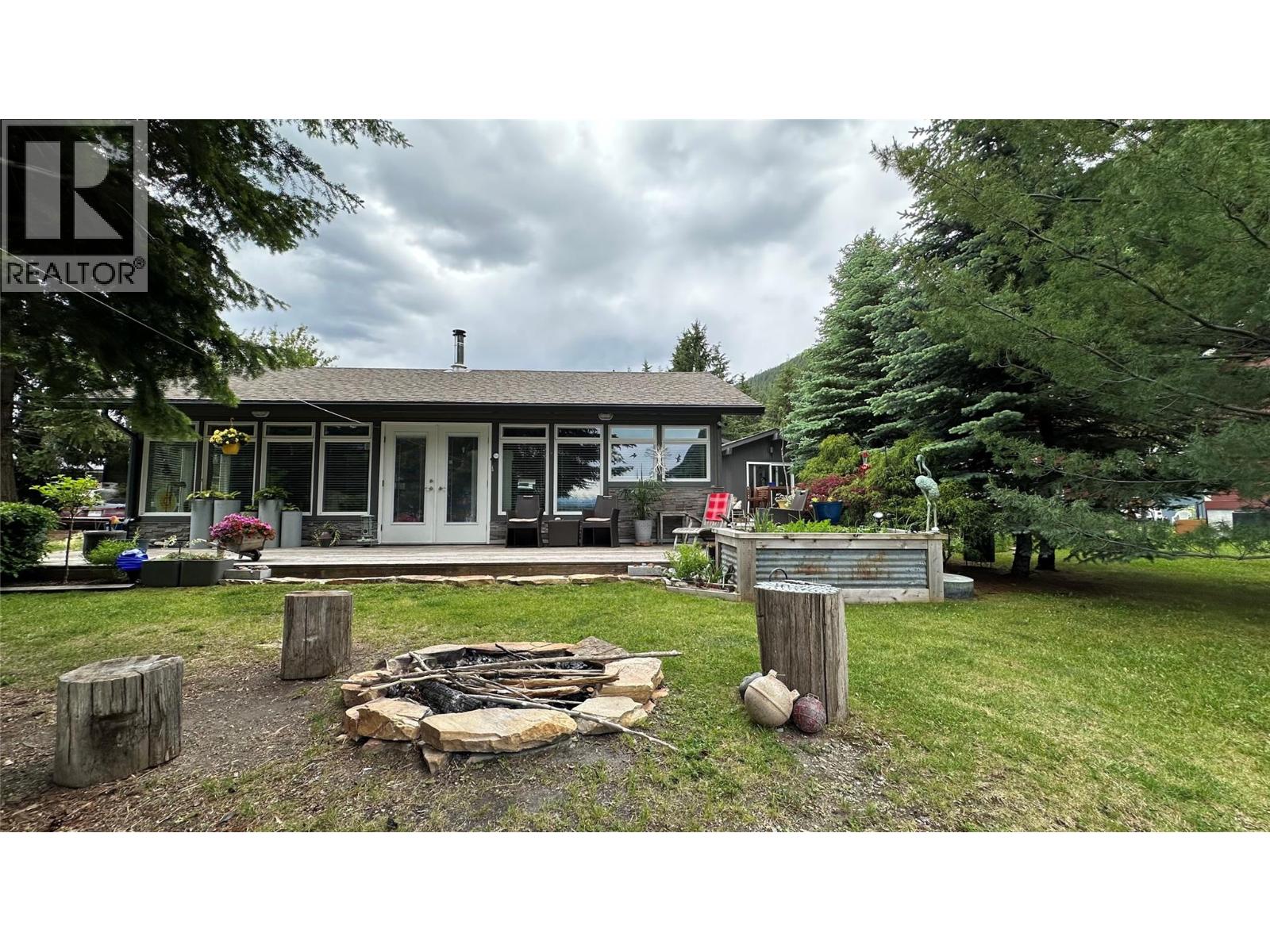 605 Sixth Avenue, Lardeau