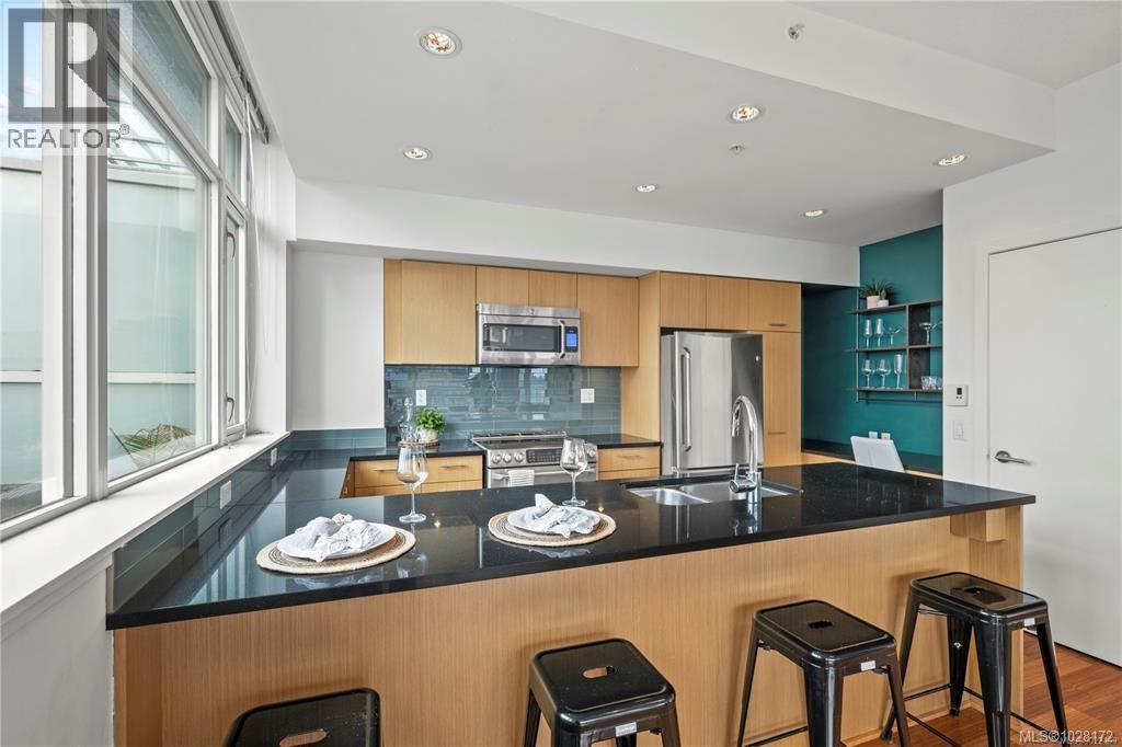 #1401 834 JOHNSON ST - 12