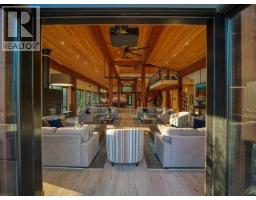 13168 Powell Lake, Powell River, BC  Photo 13