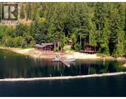 13168 Powell Lake, Powell River, BC  Photo 7