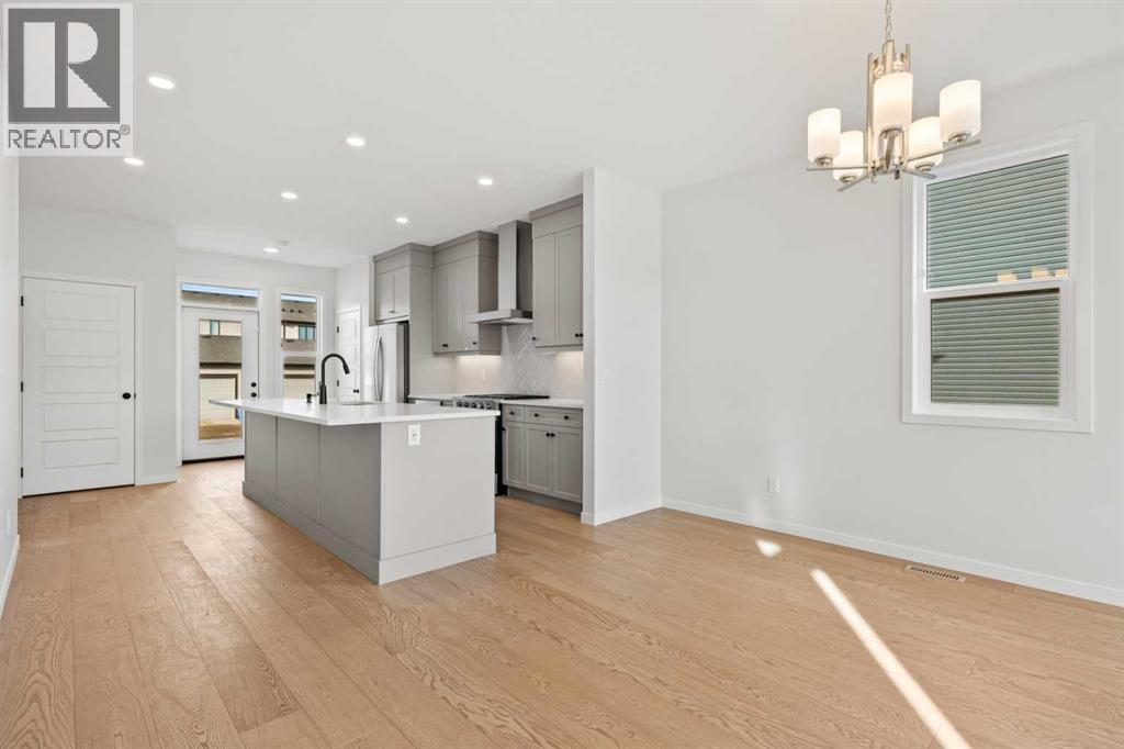 Single Family House for Sale in  Wolf Hollow Rise SE Wolf Willow Calgary 