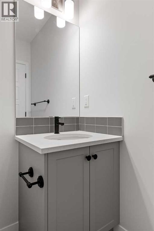 Single Family House for Sale in  Wolf Hollow Rise SE Wolf Willow Calgary 