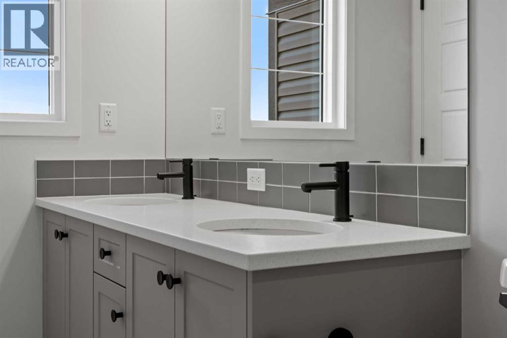 Single Family House for Sale in  Wolf Hollow Rise SE Wolf Willow Calgary 