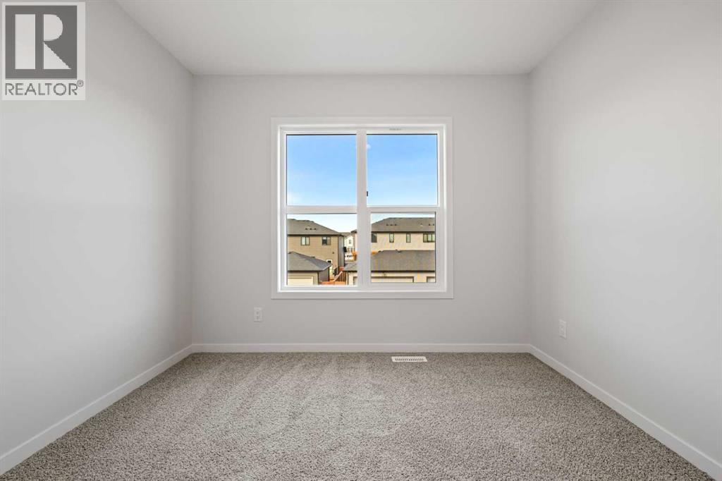 Single Family House for Sale in  Wolf Hollow Rise SE Wolf Willow Calgary 