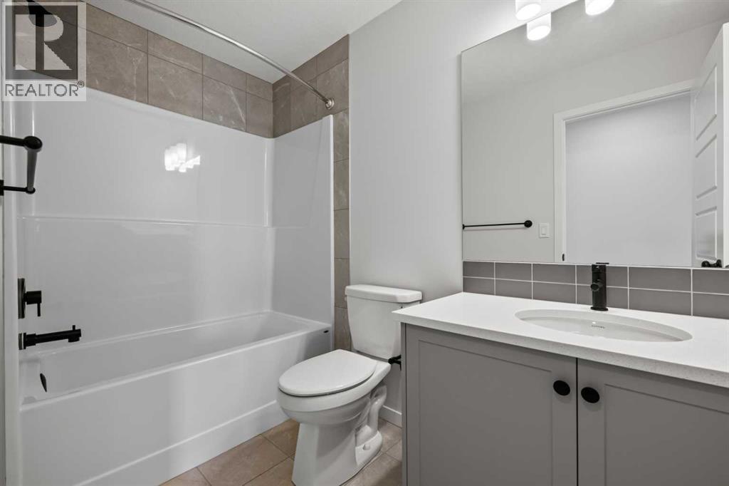 Single Family House for Sale in  Wolf Hollow Rise SE Wolf Willow Calgary 