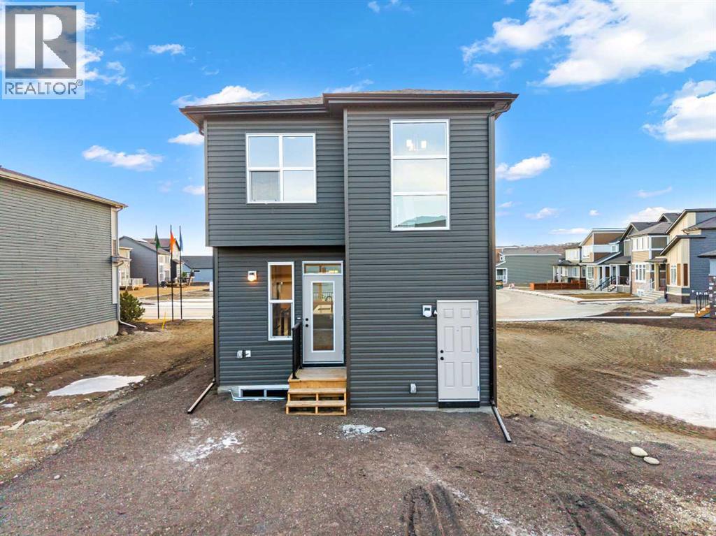 Single Family House for Sale in  Wolf Hollow Rise SE Wolf Willow Calgary 