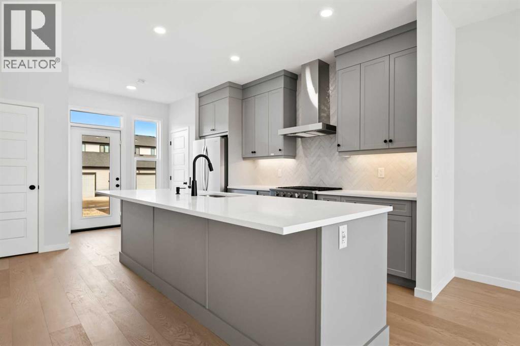 Single Family House for Sale in  Wolf Hollow Rise SE Wolf Willow Calgary 