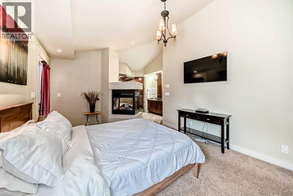 Single Family House Bungalow for Sale in  Dalrymple Green NW Dalhousie Calgary 