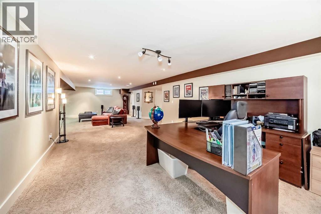 Single Family House Bungalow for Sale in  Dalrymple Green NW Dalhousie Calgary 