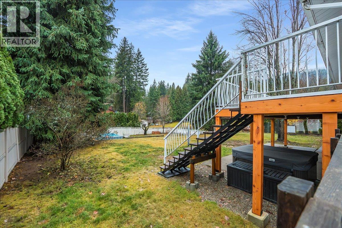 1408 Meadowbrook Drive, Castlegar
