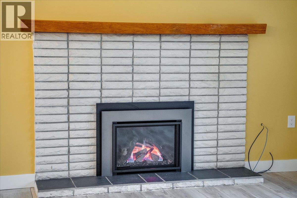 1408 Meadowbrook Drive, Castlegar