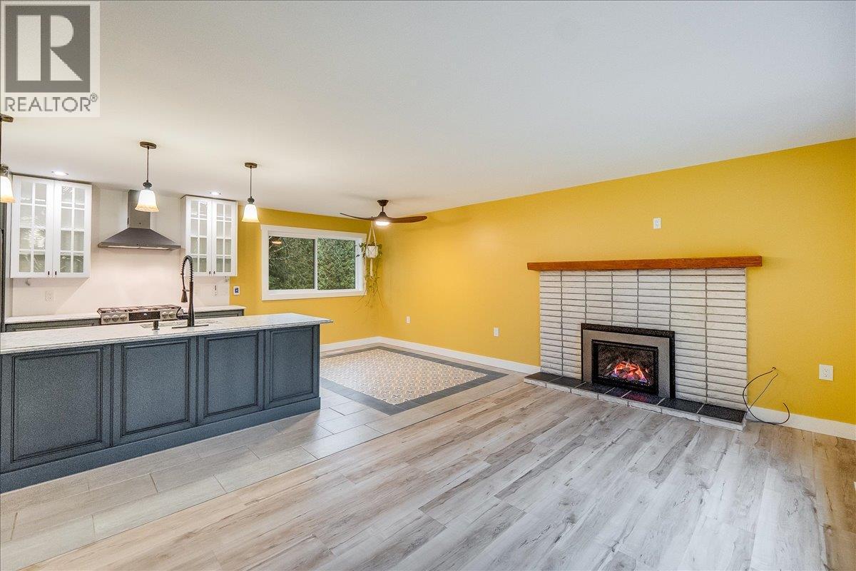 1408 Meadowbrook Drive, Castlegar