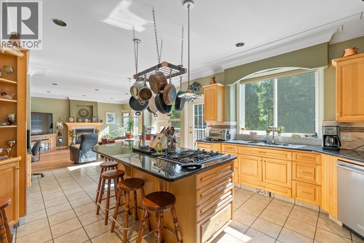 880 WATERLOO Road, Castlegar