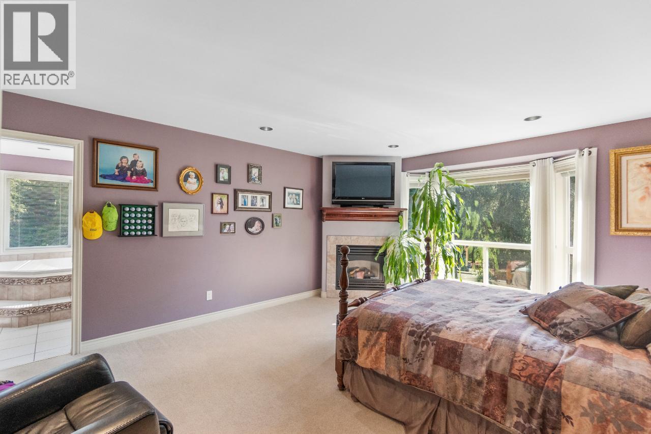 880 WATERLOO Road, Castlegar