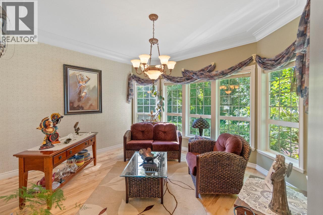 880 WATERLOO Road - 26