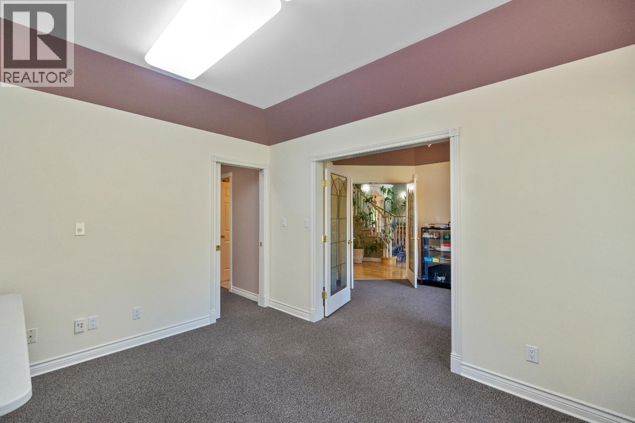 880 WATERLOO Road - 35